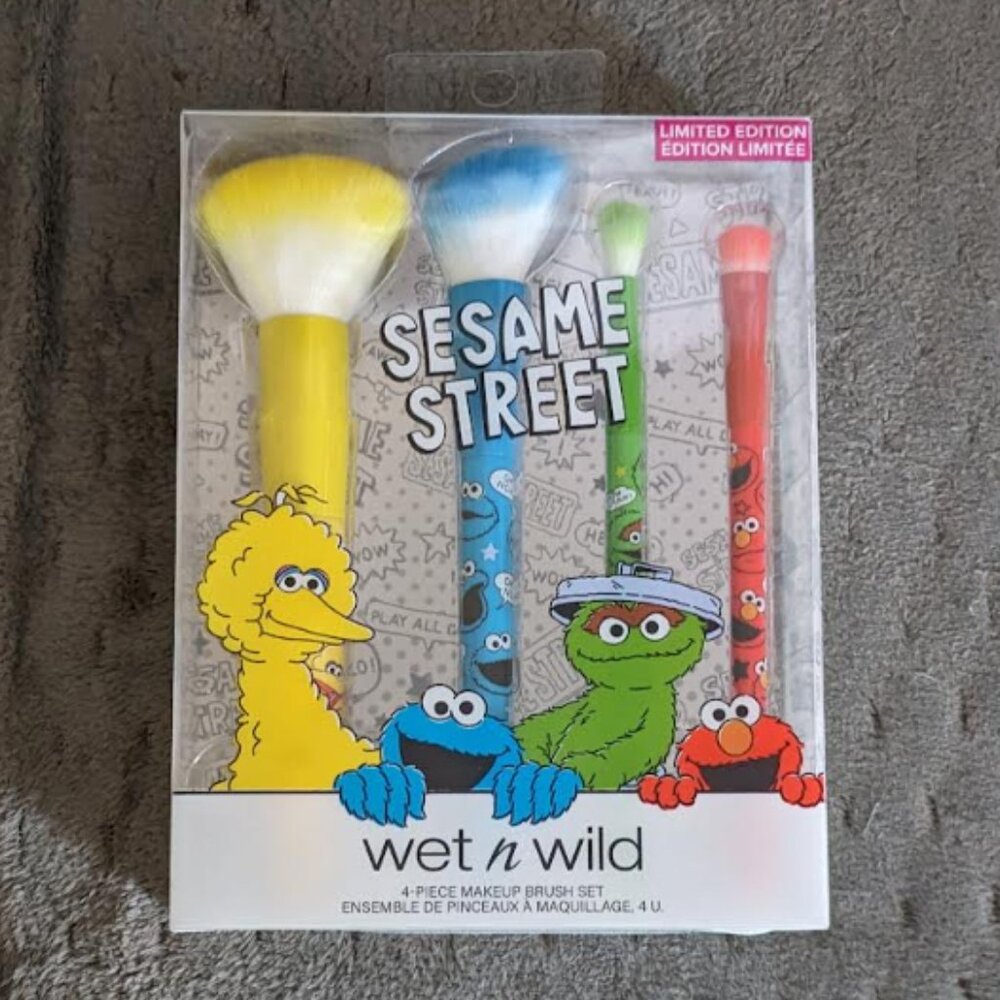 NEW Sesame Street x wet n wild 4 Piece Makeup Brush Set Limited Edition